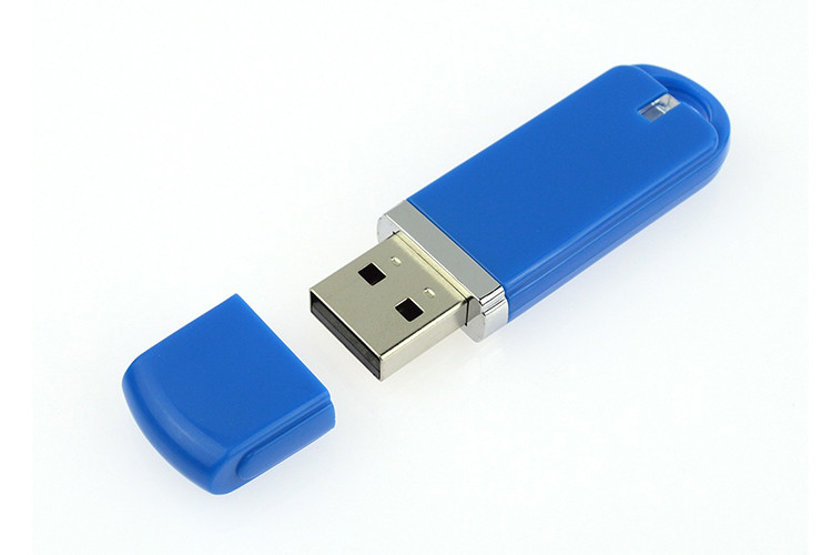 Plastic 3.0 8G USB blue color with customized logo and package